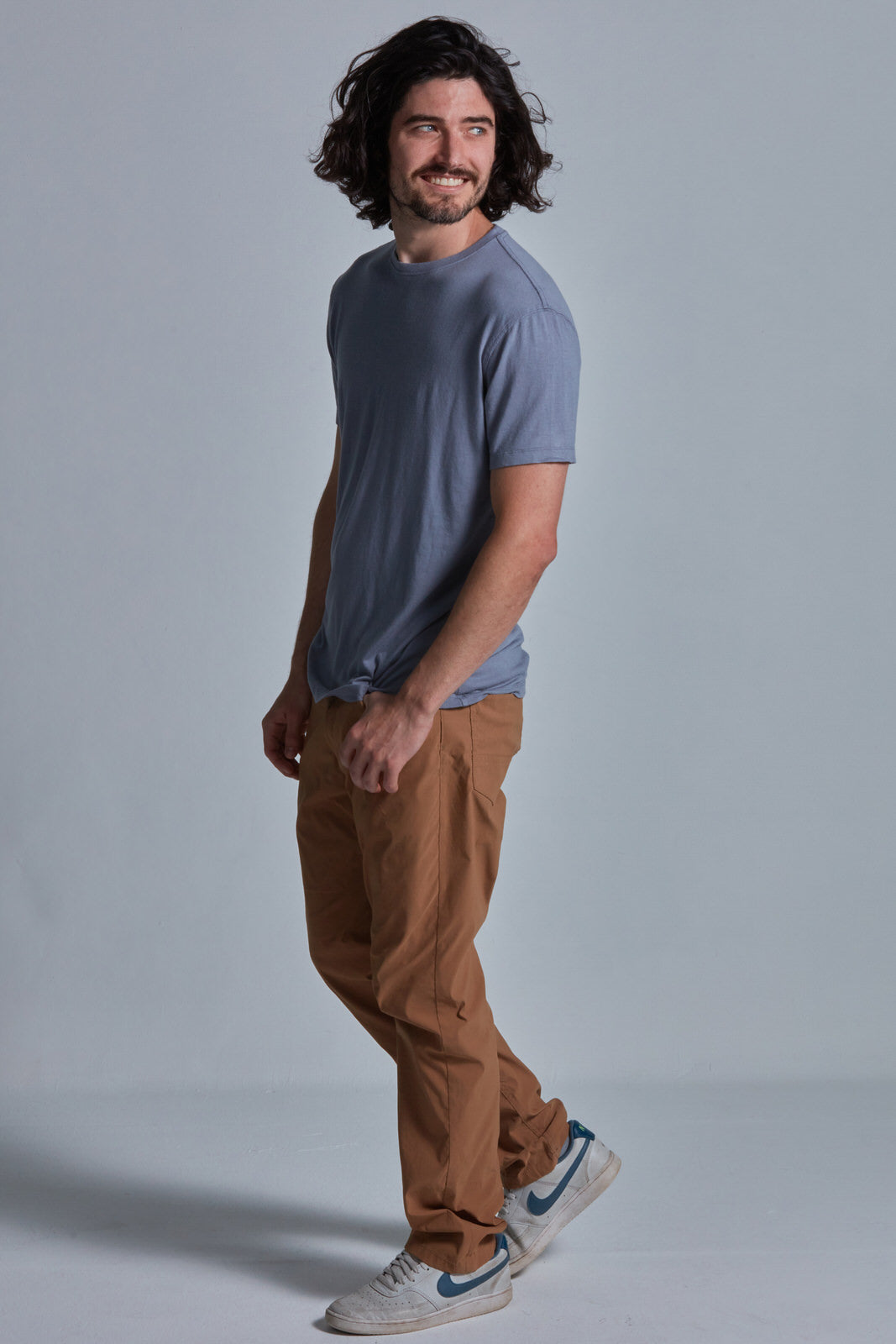 ONNO bamboo t-shirt in Stone Unpatched, Nic is 5'11" and wearing size M.