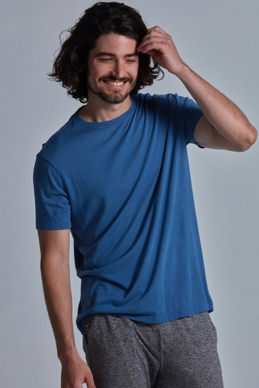 ONNO bamboo t-shirt Unpatched, Nic is 5'11" and wearing size M.