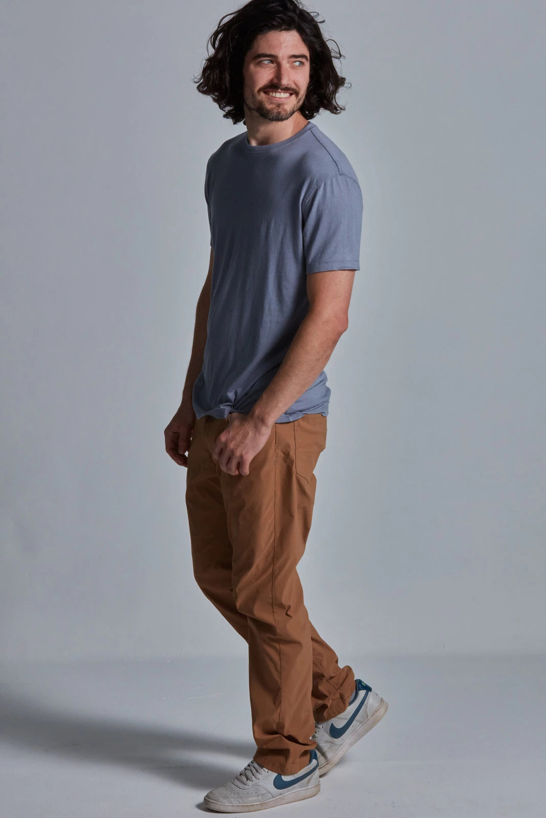 ONNO bamboo t-shirt in Stone, Nic is 5'11" and wearing size M.