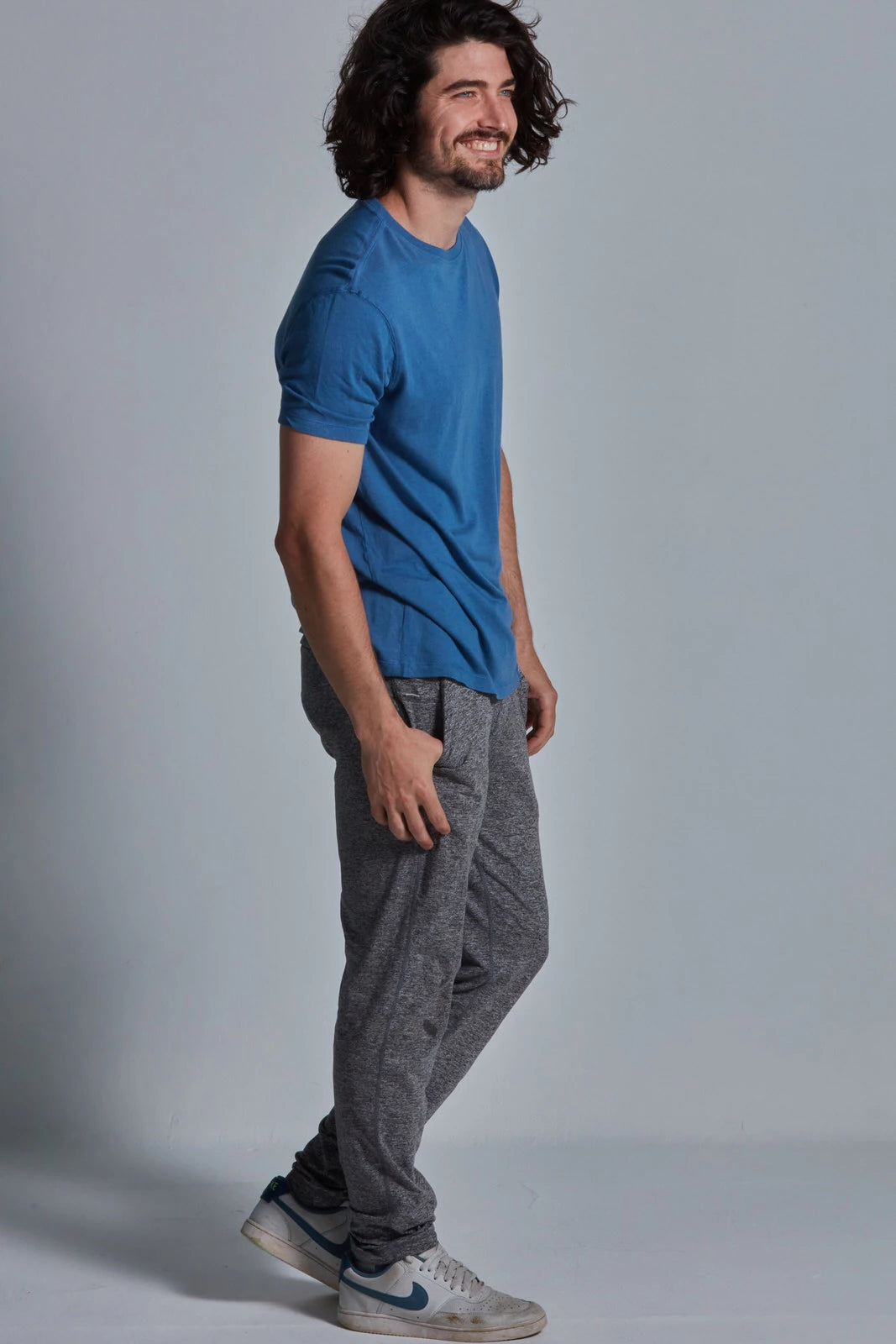 ONNO bamboo t-shirt in Sea Blue, Nic is 5'11" and wearing size M.