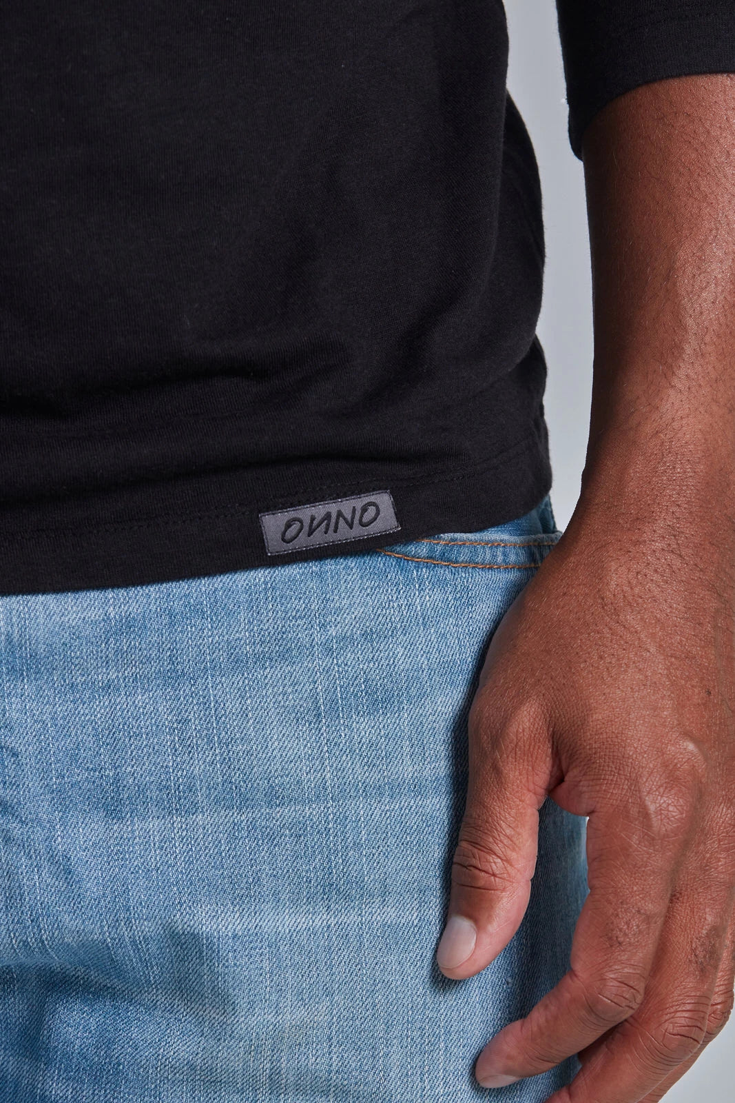 ONNO long sleeve bamboo t-shirt in Black, Golden is 6'0" and wearing size L.