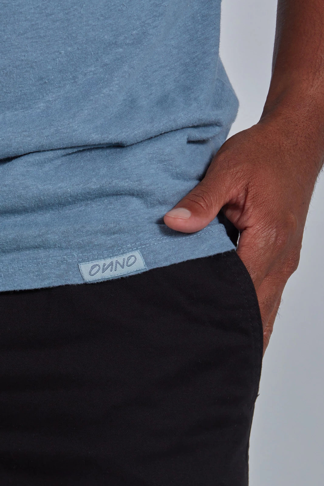 ONNO hemp t-shirt in Steel Blue, Golden is 6'0" and wearing size L.