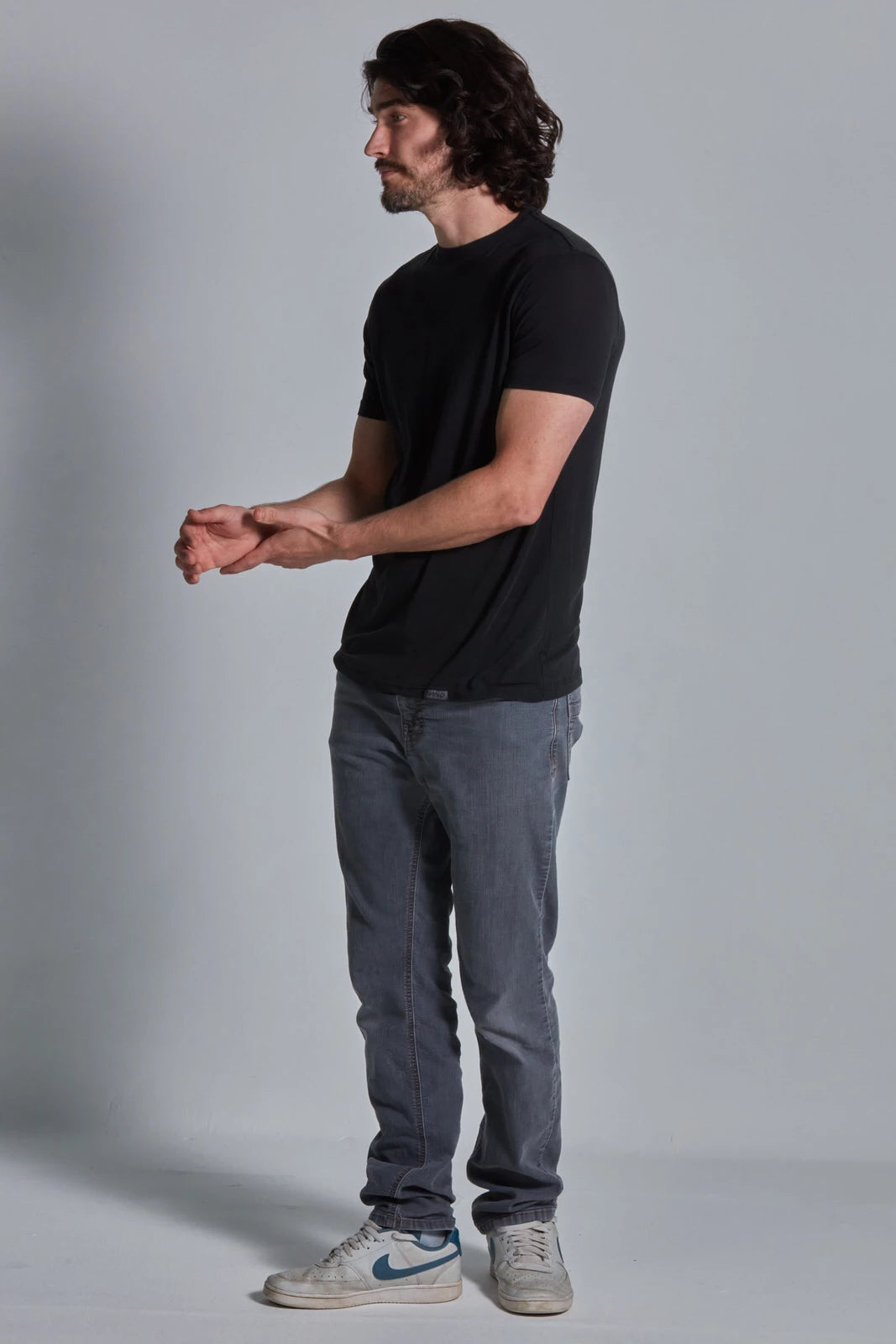 ONNO lyocell bamboo t-shirt in Black, Nic is 5'11" and wearing size M.