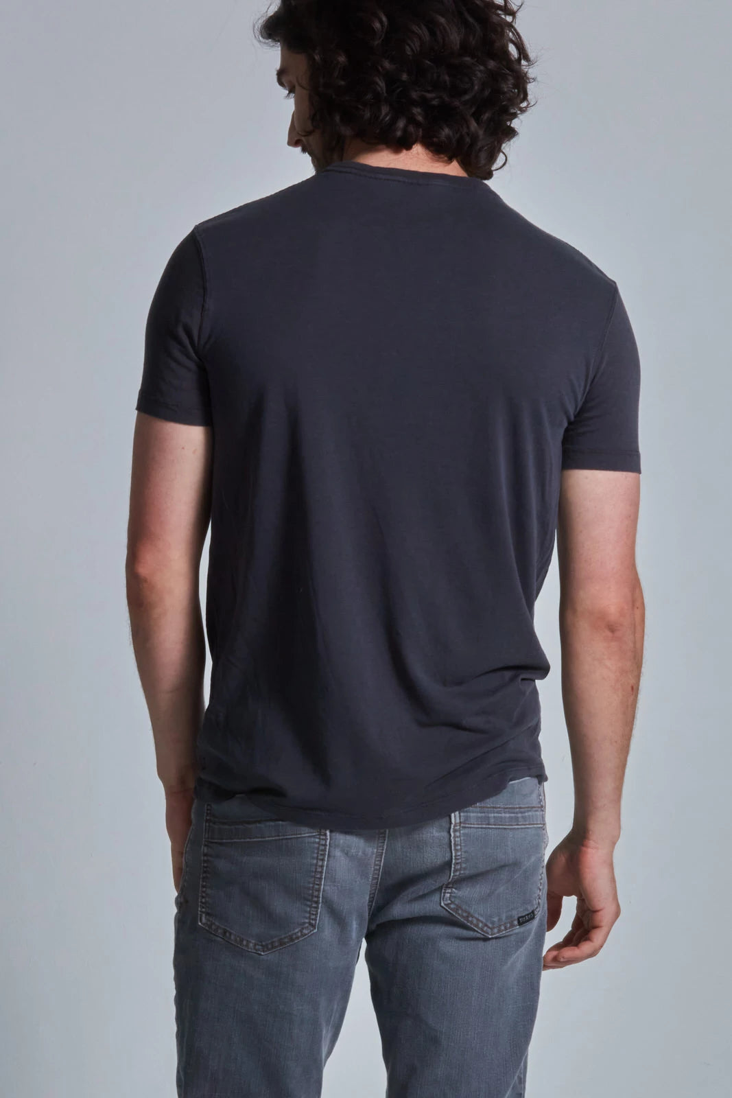 ONNO lyocell bamboo t-shirt in Charcoal Blue, Nic is 5'11" and wearing size M.