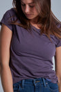 ONNO beechwood t-shirt in Dirty Purple, Caroline is 5'8" and wearing size S.