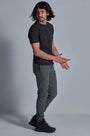 ONNO organic cotton t-shirt in Heathered Basalt, Nic is 5'11" and wearing size M.