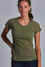 ONNO organic cotton t-shirt in Cypress, Christina is 5'9" and wearing size S.