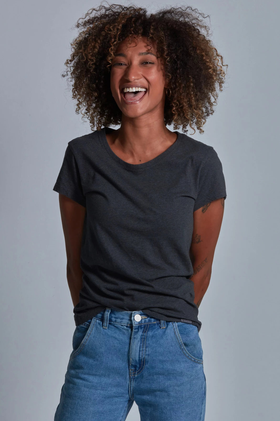 ONNO pima cotton t-shirt in Heathered Basalt, Sage is 5'7" and wearing size XS.